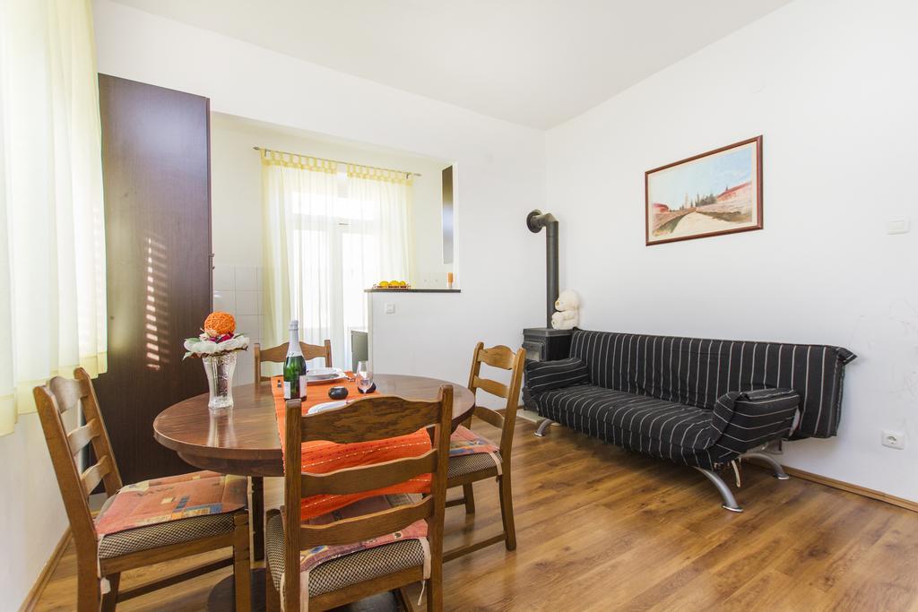 Apartment Amber Коромачно Номер фото
